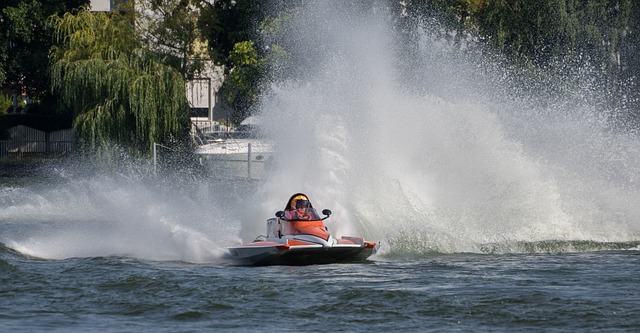 贝恩&卡特半场合计12中2，魔术主场落后背靠背马刺的9分